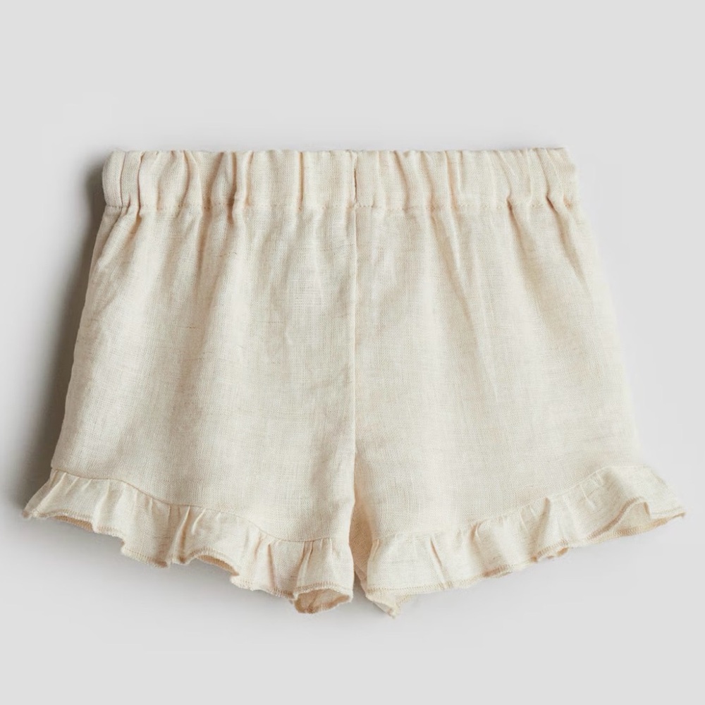 Cream Ruffle Linen Shorts - Picture 3 of 6